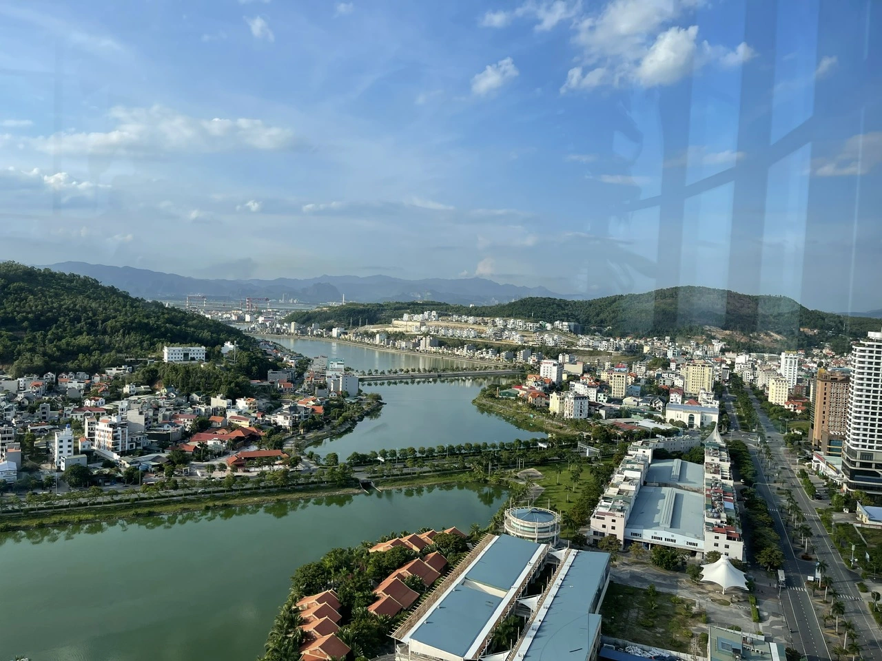 IMPERIA HOLIDAY MIK HẠ LONG - Ảnh 12